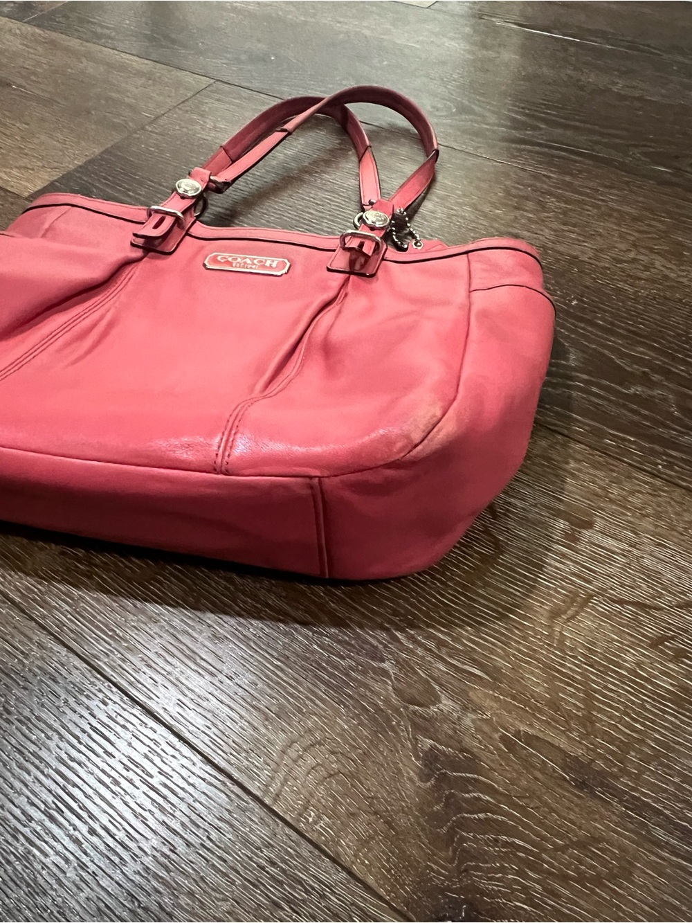 Coach east west gallery Coral pink Leather Tote with Logo Plaque - Picture 4 of 12